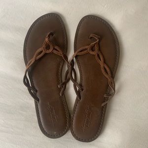 American Eagle braided flip flop